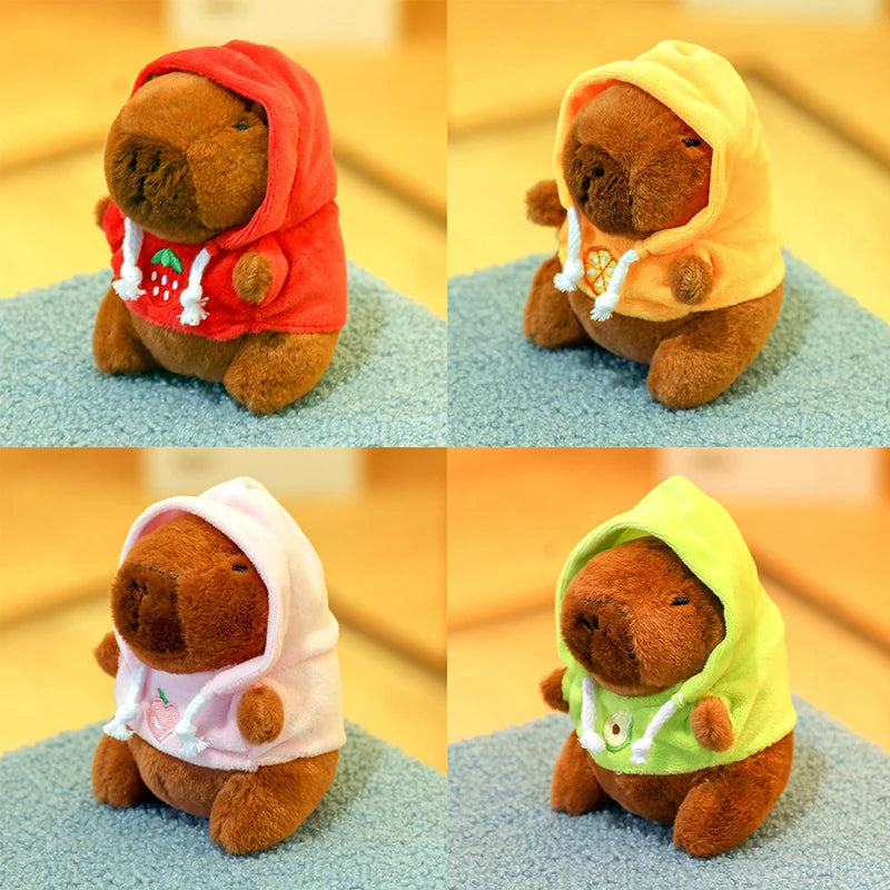 Chaveiro de Pelúcia em Formato de Capivara Cartoon.