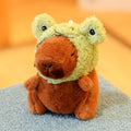 Chaveiro de Pelúcia em Formato de Capivara Cartoon.
